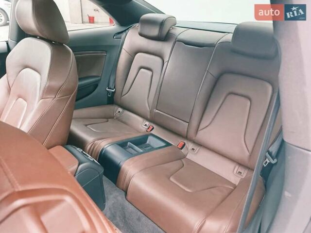 Белый Ауди А5, объемом двигателя 2 л и пробегом 149 тыс. км за 12200 $, фото 14 на Automoto.ua