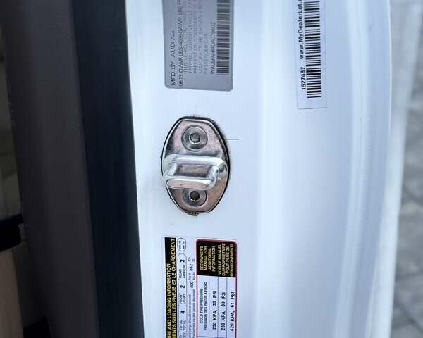 Белый Ауди А5, объемом двигателя 1.98 л и пробегом 111 тыс. км за 16000 $, фото 22 на Automoto.ua