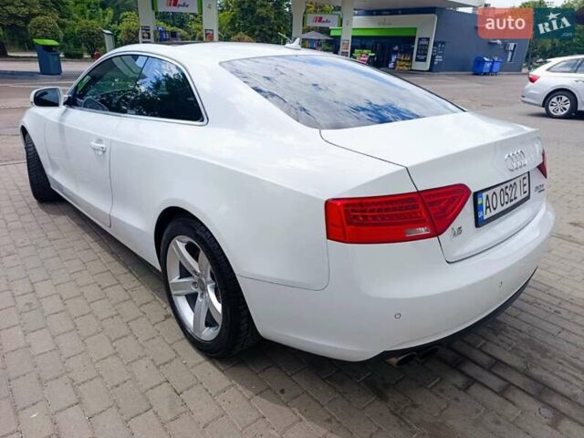 Білий Ауді A5, об'ємом двигуна 1.98 л та пробігом 149 тис. км за 13000 $, фото 2 на Automoto.ua