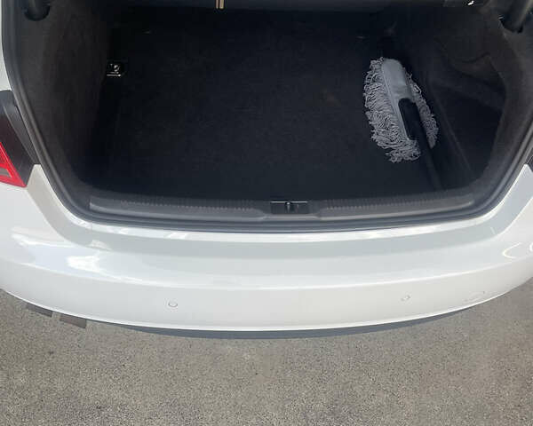 Білий Ауді A5, об'ємом двигуна 2 л та пробігом 101 тис. км за 14300 $, фото 23 на Automoto.ua