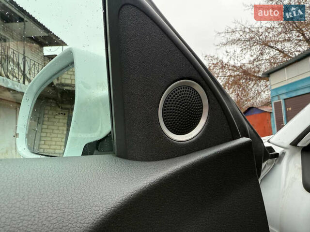 Білий Ауді A5, об'ємом двигуна 2 л та пробігом 259 тис. км за 10000 $, фото 31 на Automoto.ua