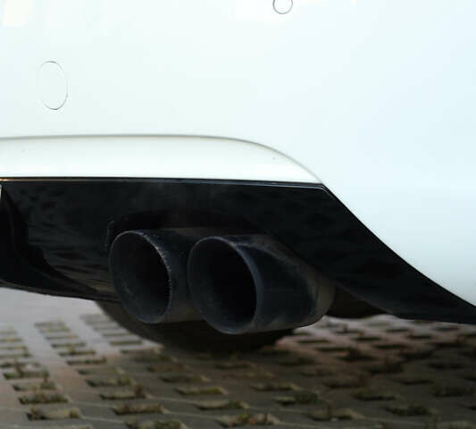 Ауди А5 2013 в Хмельницком на Automoto.ua Белый Ауди А5, объемом двигателя 2 л и пробегом 181 тыс. км за 15000 $, фото 15 на Automoto.ua