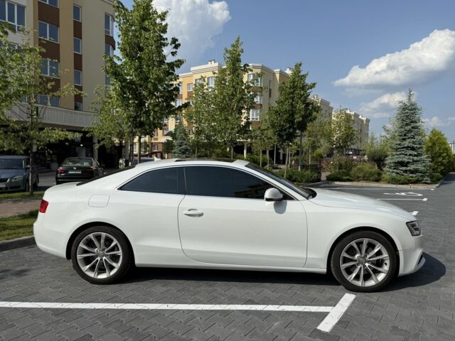 Белый Ауди А5, объемом двигателя 2 л и пробегом 198 тыс. км за 12900 $, фото 2 на Automoto.ua