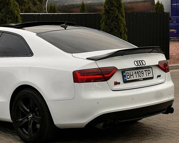 Белый Ауди А5, объемом двигателя 2 л и пробегом 122 тыс. км за 13500 $, фото 8 на Automoto.ua