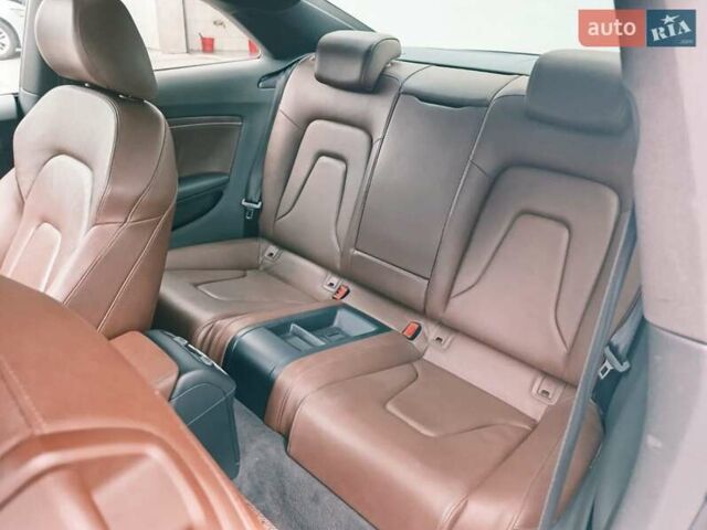 Білий Ауді A5, об'ємом двигуна 1.98 л та пробігом 149 тис. км за 13000 $, фото 15 на Automoto.ua
