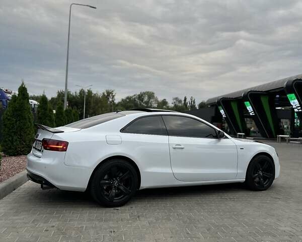 Белый Ауди А5, объемом двигателя 2 л и пробегом 122 тыс. км за 13500 $, фото 4 на Automoto.ua