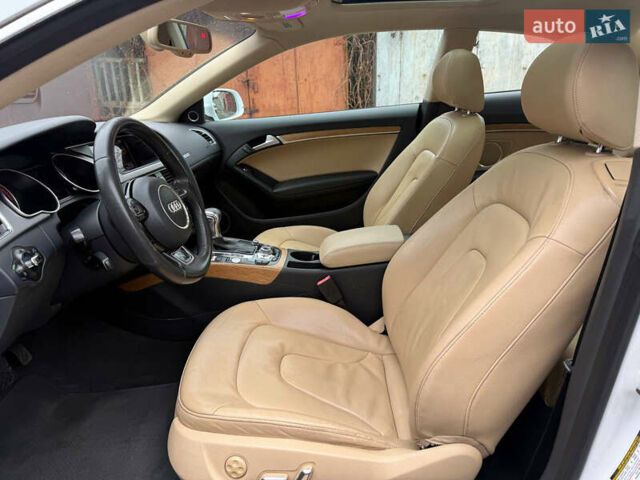 Білий Ауді A5, об'ємом двигуна 2 л та пробігом 259 тис. км за 10000 $, фото 29 на Automoto.ua