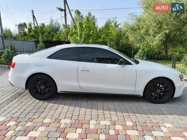 Білий Ауді A5, об'ємом двигуна 2 л та пробігом 210 тис. км за 12000 $, фото 1 на Automoto.ua