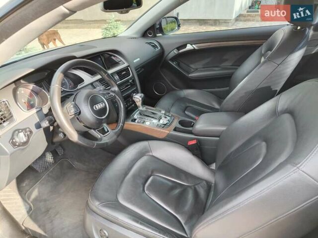Білий Ауді A5, об'ємом двигуна 2 л та пробігом 210 тис. км за 12000 $, фото 3 на Automoto.ua