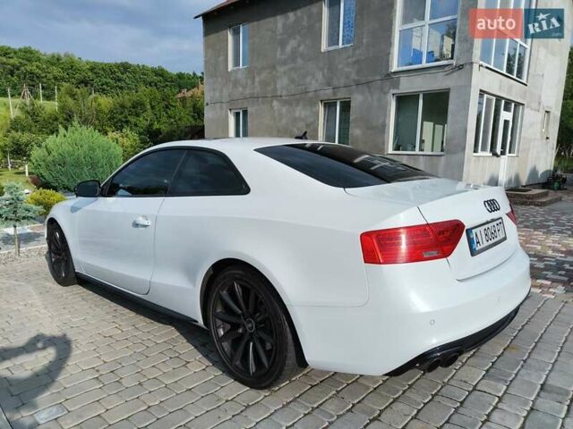 Білий Ауді A5, об'ємом двигуна 2 л та пробігом 210 тис. км за 12000 $, фото 4 на Automoto.ua