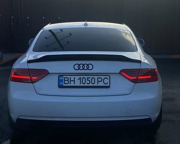 Белый Ауди А5, объемом двигателя 1.98 л и пробегом 145 тыс. км за 15700 $, фото 1 на Automoto.ua