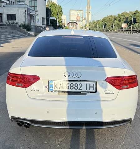 Белый Ауди А5, объемом двигателя 1.98 л и пробегом 162 тыс. км за 14700 $, фото 12 на Automoto.ua