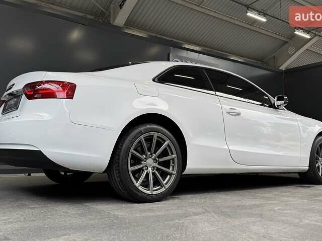 Белый Ауди А5, объемом двигателя 2 л и пробегом 186 тыс. км за 14400 $, фото 19 на Automoto.ua