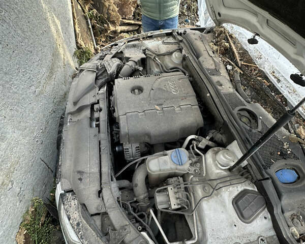 Белый Ауди А5, объемом двигателя 2 л и пробегом 140 тыс. км за 5000 $, фото 6 на Automoto.ua