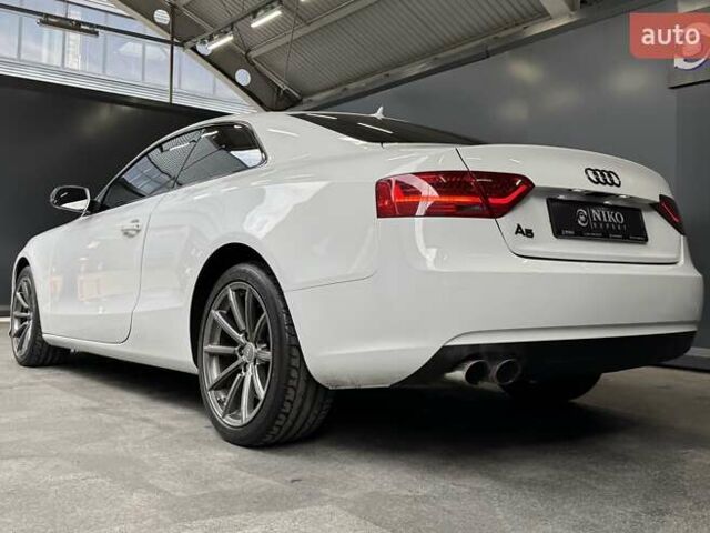 Белый Ауди А5, объемом двигателя 2 л и пробегом 186 тыс. км за 14400 $, фото 11 на Automoto.ua