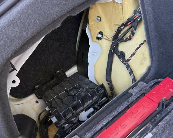 Білий Ауді A5, об'ємом двигуна 1.97 л та пробігом 129 тис. км за 17500 $, фото 20 на Automoto.ua