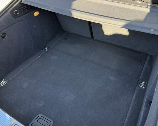 Білий Ауді A5, об'ємом двигуна 1.97 л та пробігом 129 тис. км за 17500 $, фото 18 на Automoto.ua