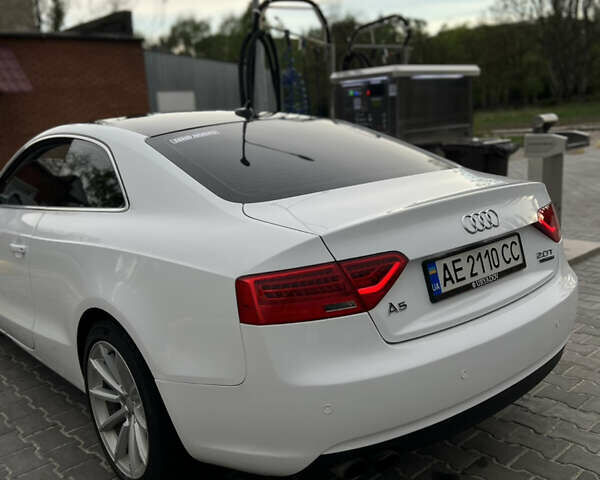 Белый Ауди А5, объемом двигателя 2 л и пробегом 103 тыс. км за 13600 $, фото 5 на Automoto.ua