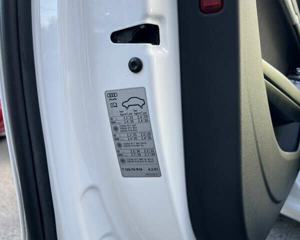 Белый Ауди А5, объемом двигателя 1.97 л и пробегом 83 тыс. км за 15800 $, фото 41 на Automoto.ua