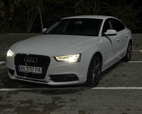 Белый Ауди А5, объемом двигателя 1.8 л и пробегом 153 тыс. км за 18000 $, фото 1 на Automoto.ua