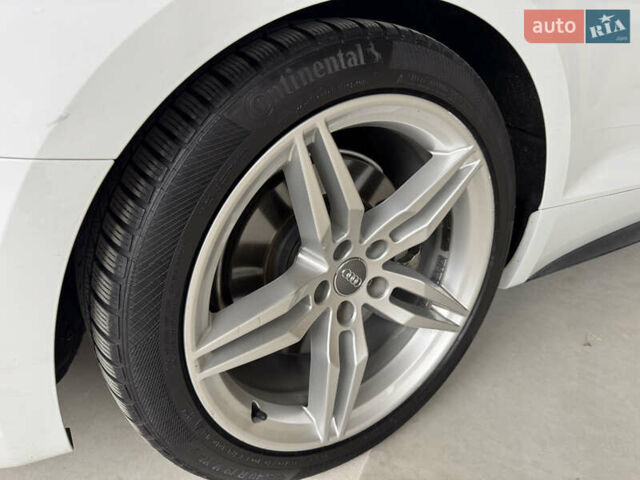 Белый Ауди А5, объемом двигателя 1.98 л и пробегом 159 тыс. км за 23400 $, фото 9 на Automoto.ua