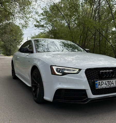 Белый Ауди А5, объемом двигателя 2 л и пробегом 132 тыс. км за 16000 $, фото 2 на Automoto.ua