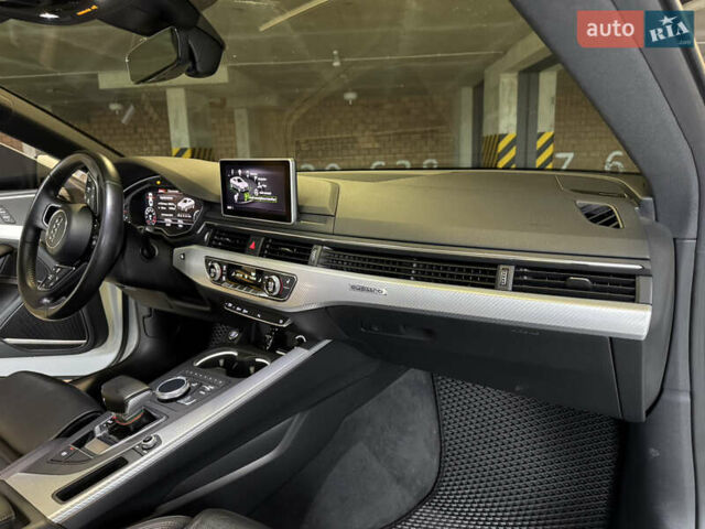 Белый Ауди А5, объемом двигателя 1.98 л и пробегом 159 тыс. км за 23400 $, фото 20 на Automoto.ua