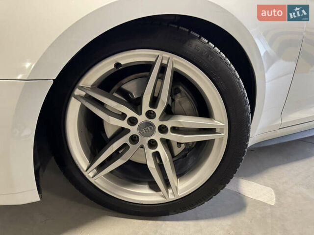 Белый Ауди А5, объемом двигателя 1.98 л и пробегом 159 тыс. км за 23400 $, фото 2 на Automoto.ua