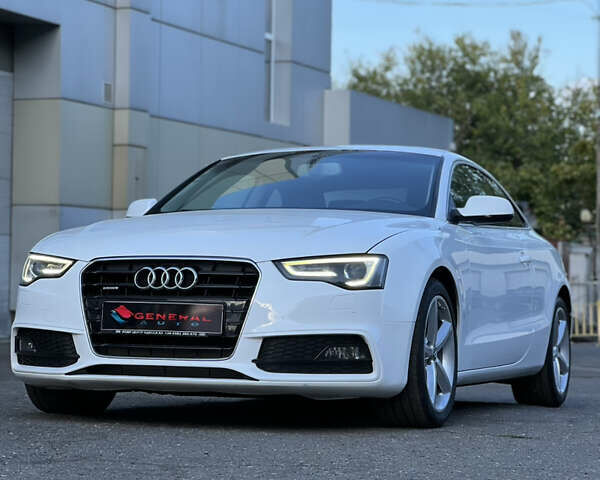Белый Ауди А5, объемом двигателя 1.97 л и пробегом 83 тыс. км за 15800 $, фото 4 на Automoto.ua