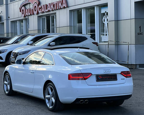 Белый Ауди А5, объемом двигателя 1.97 л и пробегом 83 тыс. км за 15999 $, фото 12 на Automoto.ua