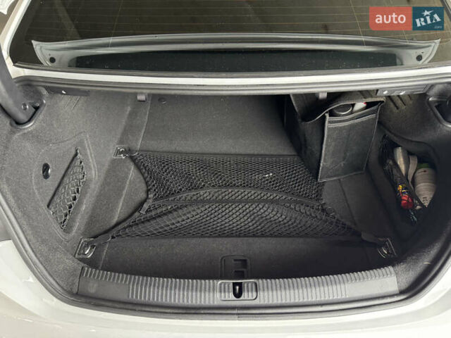 Белый Ауди А5, объемом двигателя 1.98 л и пробегом 159 тыс. км за 23400 $, фото 11 на Automoto.ua