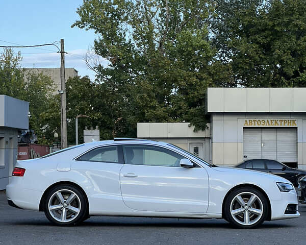 Белый Ауди А5, объемом двигателя 1.97 л и пробегом 83 тыс. км за 15800 $, фото 5 на Automoto.ua