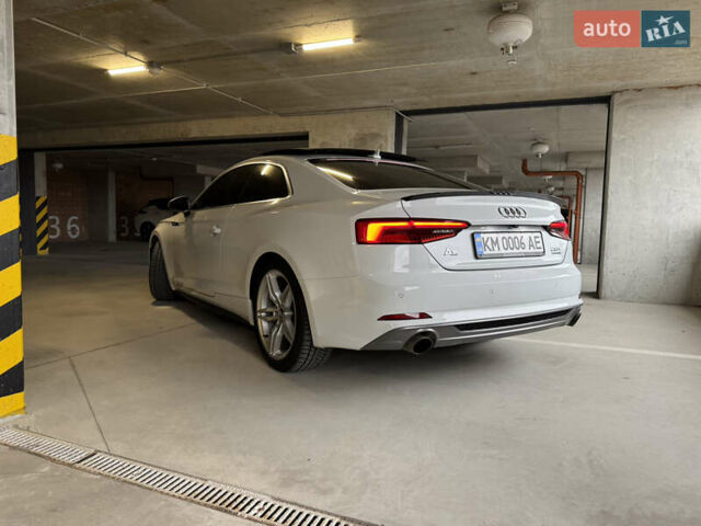 Белый Ауди А5, объемом двигателя 1.98 л и пробегом 159 тыс. км за 23400 $, фото 6 на Automoto.ua