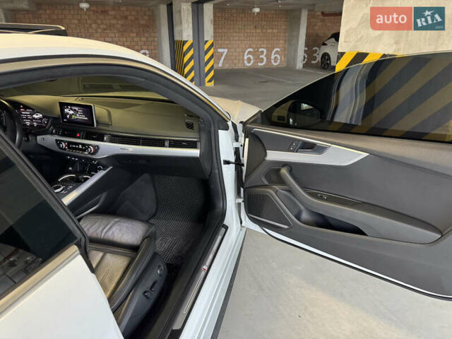 Белый Ауди А5, объемом двигателя 1.98 л и пробегом 159 тыс. км за 23400 $, фото 16 на Automoto.ua