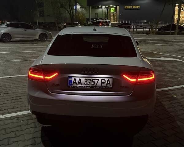 Белый Ауди А5, объемом двигателя 1.8 л и пробегом 153 тыс. км за 18000 $, фото 7 на Automoto.ua
