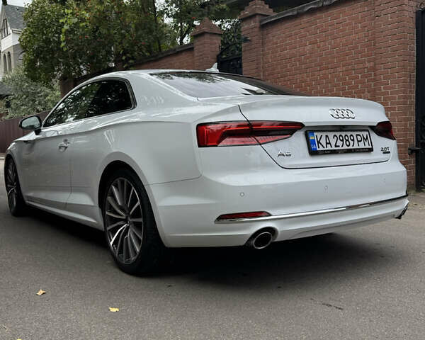 Белый Ауди А5, объемом двигателя 1.98 л и пробегом 130 тыс. км за 27000 $, фото 22 на Automoto.ua