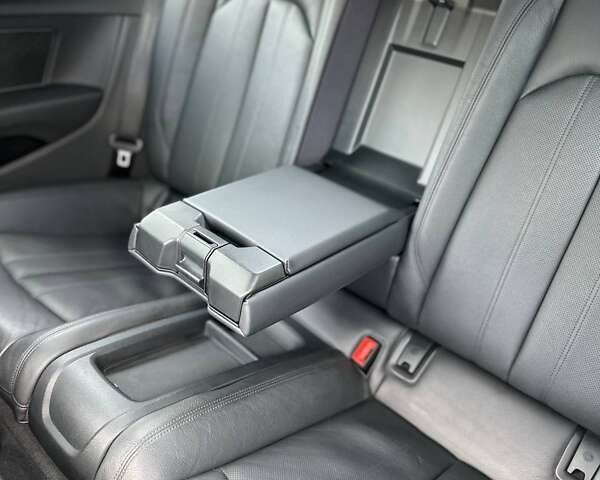 Білий Ауді A5, об'ємом двигуна 1.98 л та пробігом 170 тис. км за 29900 $, фото 24 на Automoto.ua