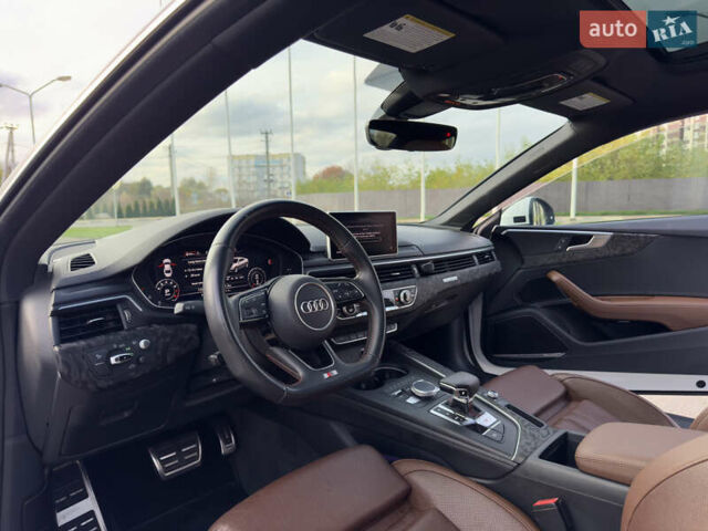 Ауди А5 2017 в Киеве на Automoto.ua Белый Ауди А5, объемом двигателя 1.98 л и пробегом 133 тыс. км за 22800 $, фото 62 на Automoto.ua