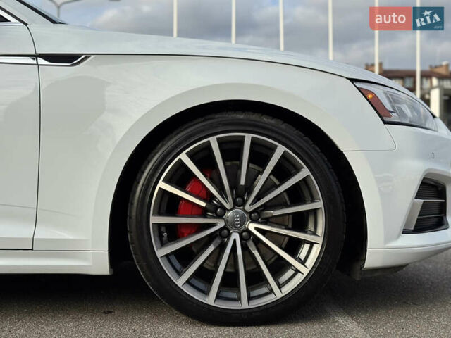 Ауди А5 2017 в Киеве на Automoto.ua Белый Ауди А5, объемом двигателя 1.98 л и пробегом 133 тыс. км за 22800 $, фото 53 на Automoto.ua