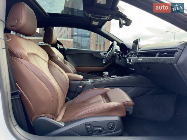 Ауди А5 2017 в Киеве на Automoto.ua Белый Ауди А5, объемом двигателя 1.98 л и пробегом 133 тыс. км за 22800 $, фото 75 на Automoto.ua