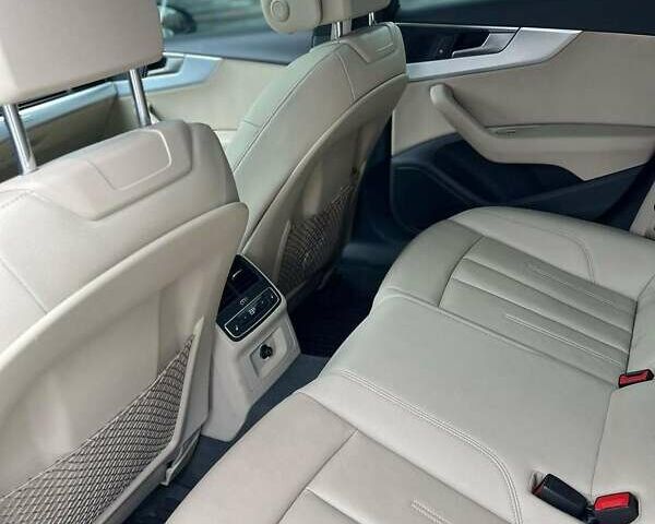 Білий Ауді A5, об'ємом двигуна 1.98 л та пробігом 118 тис. км за 27100 $, фото 6 на Automoto.ua