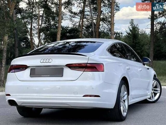 Белый Ауди А5, объемом двигателя 1.97 л и пробегом 185 тыс. км за 25000 $, фото 29 на Automoto.ua
