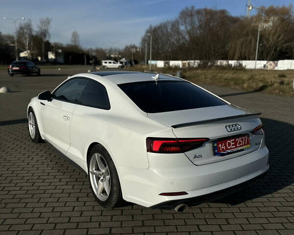 Белый Ауди А5, объемом двигателя 1.98 л и пробегом 151 тыс. км за 21800 $, фото 6 на Automoto.ua