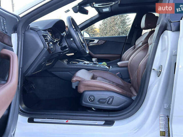 Білий Ауді A5, об'ємом двигуна 1.98 л та пробігом 94 тис. км за 25600 $, фото 20 на Automoto.ua