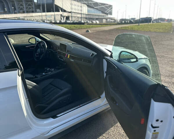 Белый Ауди А5, объемом двигателя 1.98 л и пробегом 151 тыс. км за 21800 $, фото 16 на Automoto.ua