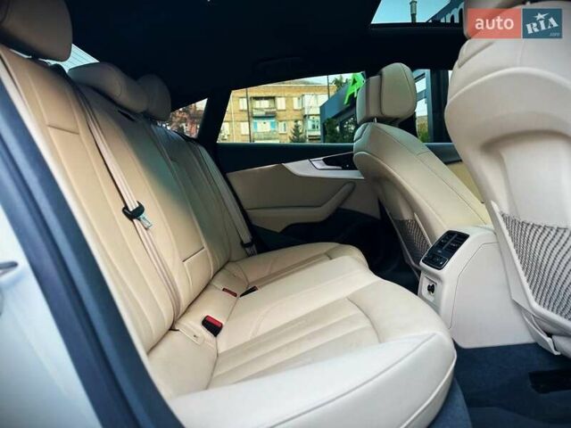 Белый Ауди А5, объемом двигателя 1.98 л и пробегом 80 тыс. км за 18500 $, фото 31 на Automoto.ua