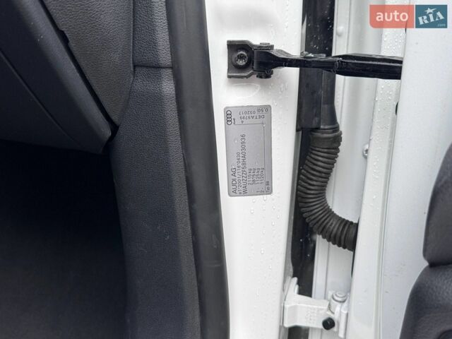 Білий Ауді A5, об'ємом двигуна 1.97 л та пробігом 138 тис. км за 27000 $, фото 13 на Automoto.ua
