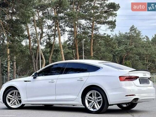 Белый Ауди А5, объемом двигателя 1.97 л и пробегом 185 тыс. км за 25000 $, фото 3 на Automoto.ua