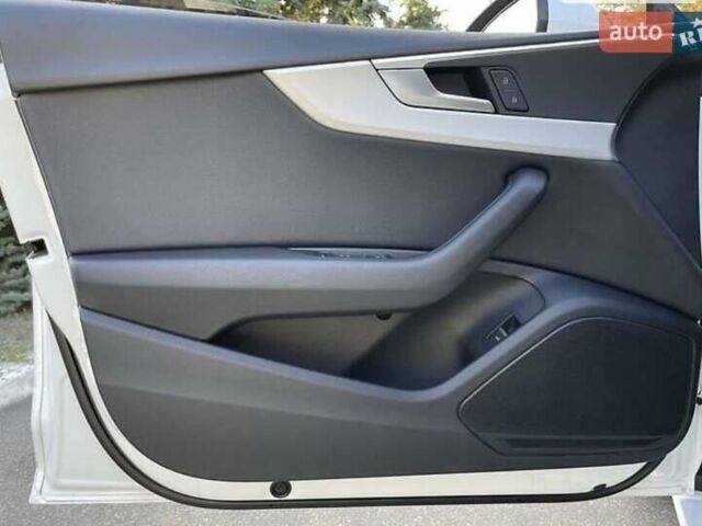 Белый Ауди А5, объемом двигателя 1.97 л и пробегом 185 тыс. км за 21500 $, фото 31 на Automoto.ua