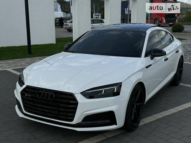 Білий Ауді A5, об'ємом двигуна 2 л та пробігом 95 тис. км за 25750 $, фото 10 на Automoto.ua